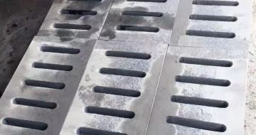三亚 芝麻灰石材沟盖板