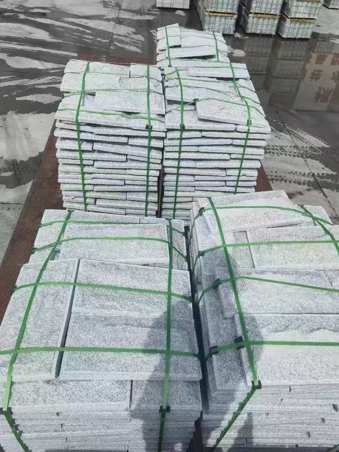 三亚 芝麻白蘑菇石装车出货