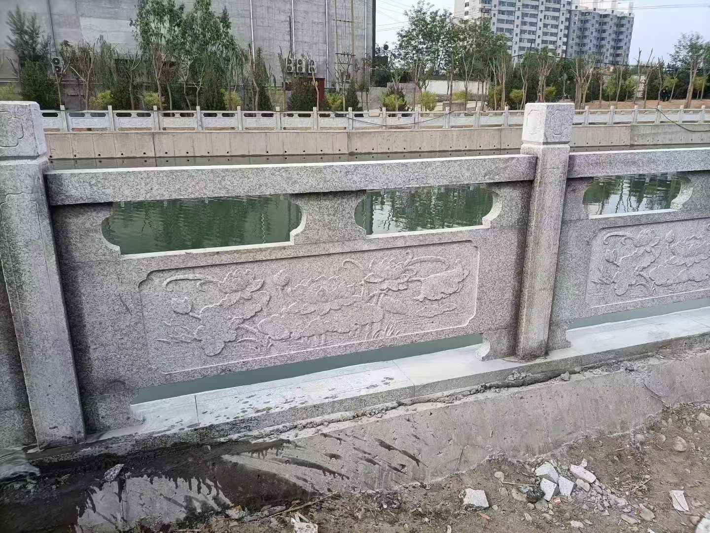 三亚 芙蓉白大花桥梁、河道，石材栏杆、围栏、护栏