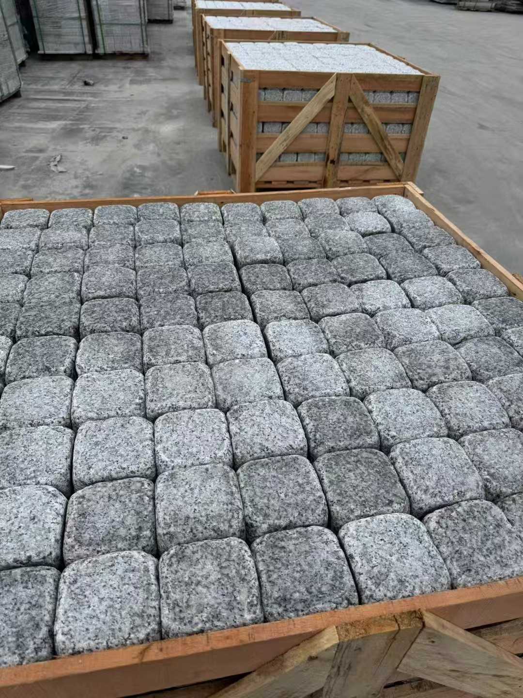 三亚 园林景观滚石