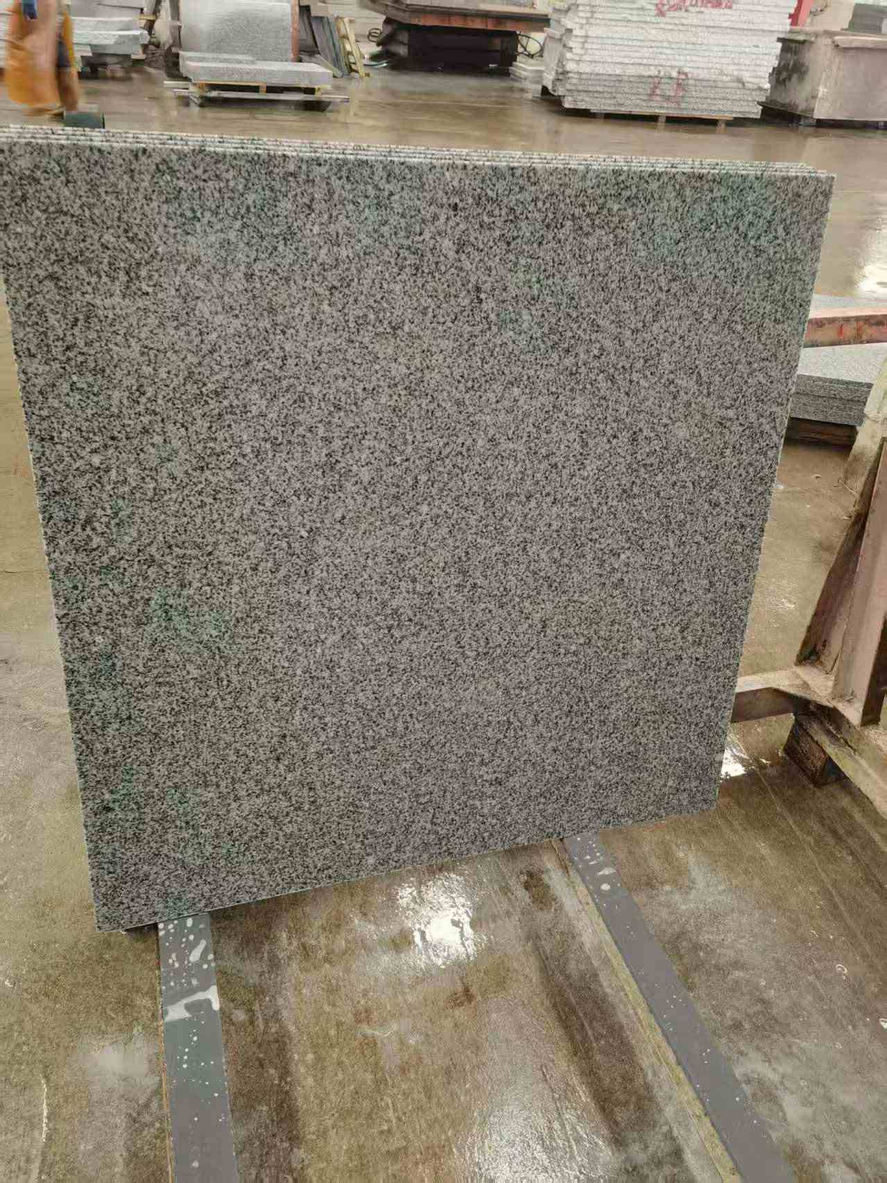 三亚 芝麻白光面900*900，高地铁标准