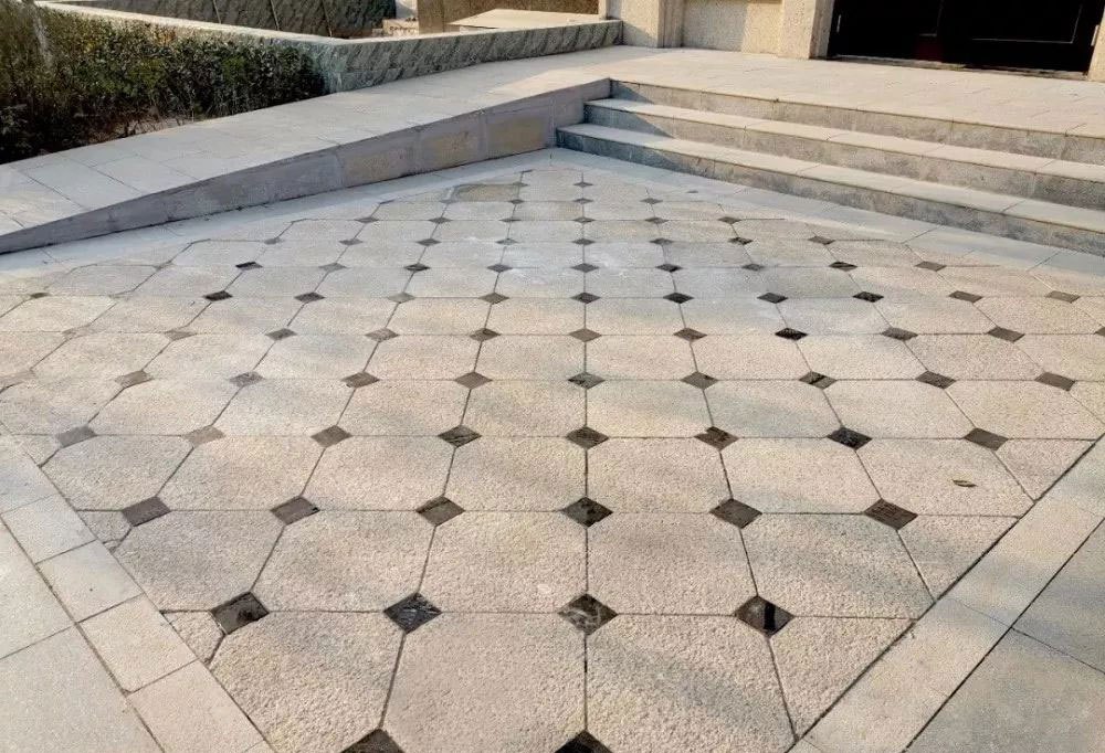 三亚黄金麻花岗岩「地面」石材铺装案例