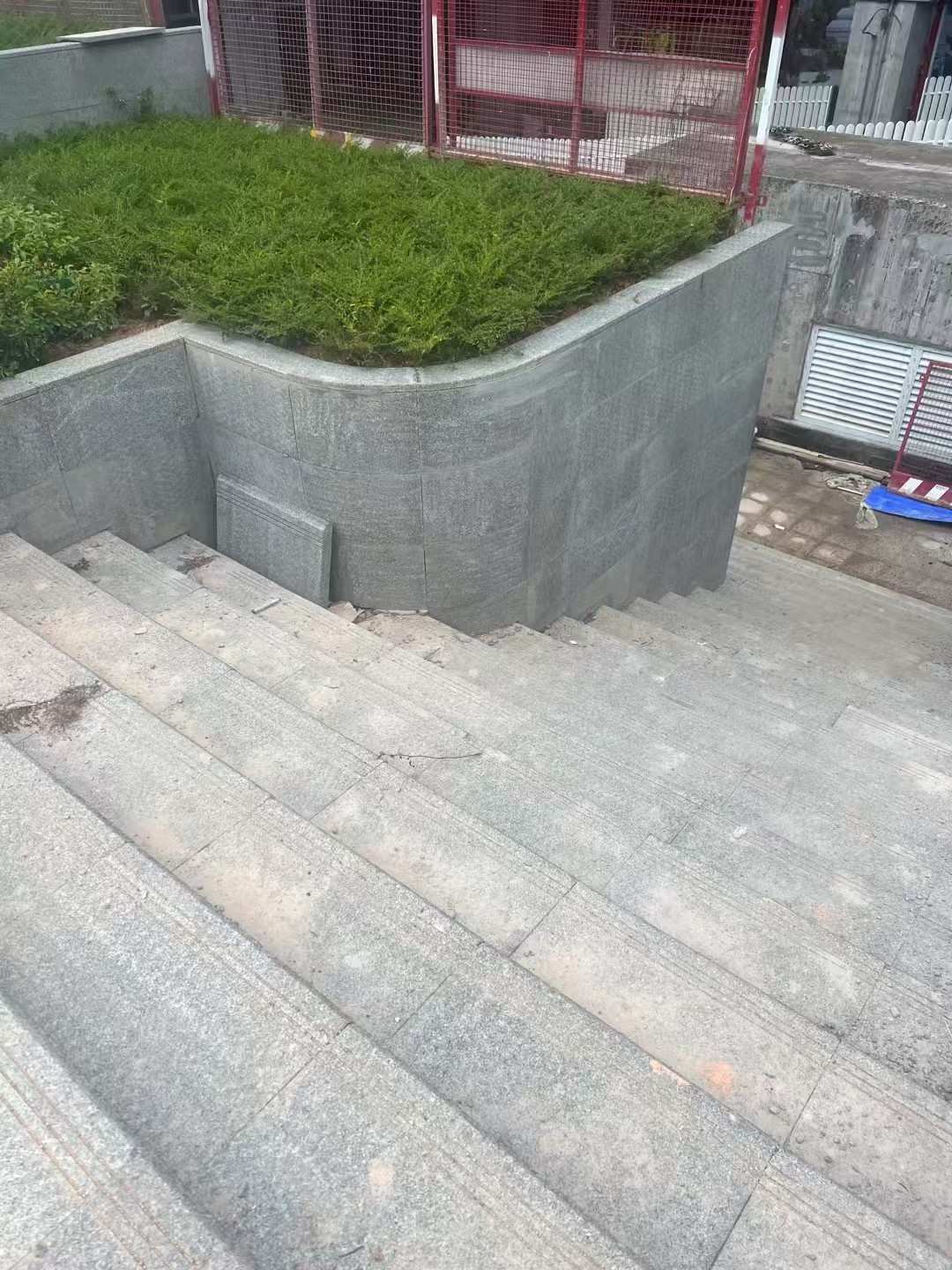 三亚 芝麻黑火烧面铺装案例
